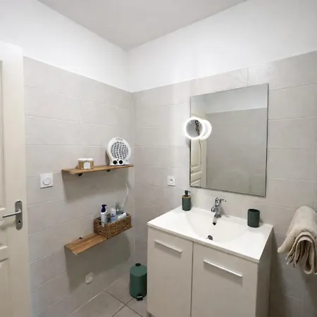 Cosy - Lumineux Avec Terrasse 公寓