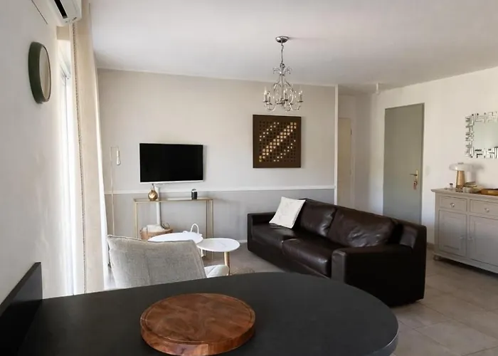 Apartament Cosy - Lumineux Avec Terrasse Borgo (Corsica)