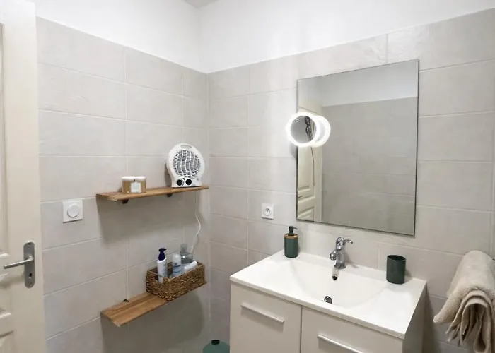 Cosy - Lumineux Avec Terrasse Apartament